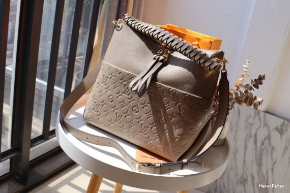 LOUIS VUITTON MAIDA HOBO 0722